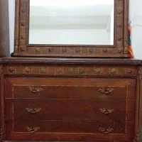 دراور چوب همراه میز