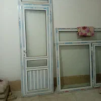 درب و پنجره آلومینیومی