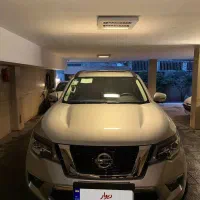 نیسان ترا صفر ۲۰۲۵ نقره‌ای متالیک