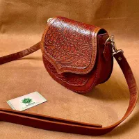 آموزش پیشرفته چرم دوزی و ترمه دوزی ویژه بانوان