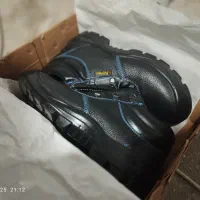 کفش کار شرکت پیما محافظ انگشت دار زیره نرم