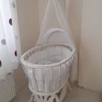 گهواره کنار مادر و گهواره چوبی حصیری|تخت و سرویس خواب|هشتگرد, فاز ۷ مهستان|دیوار