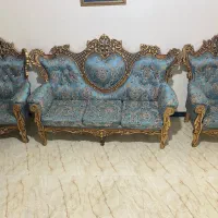 فروش فوری مبل سلطنتی ۹ نفره شیک به همراه میزعسلی|مبلمان خانگی و میز عسلی|لنگرود, |دیوار