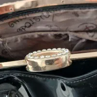 کیف|کیف، کفش، کمربند|نیشابور, هفده شهریور|دیوار