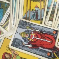 فال تاروت لئنورماند ورق