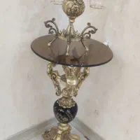 میز تلفن به همراه ظرف جام