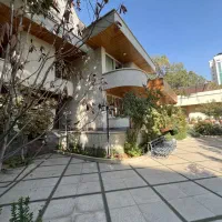 زعفرانیه ۲۵۰۰متر ویلا زمین ۱۳۰۰متر بنا