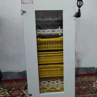 دستگاه جوجه کشی