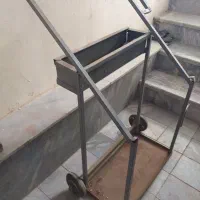 گاری حمل کپسولهای هوا وگاز