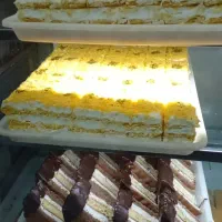 شیرینی فروشی خورده فروشی و عمده|خوردنی و آشامیدنی|برازجان, |دیوار