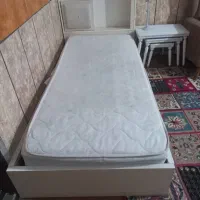 تخت یک نفره