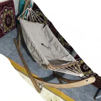 ننو به همراه تشک و بالش