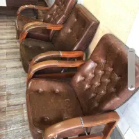 صندلی اداری چرم بادوام