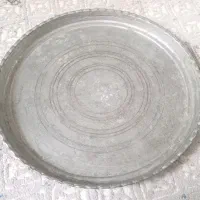 سینی قدیمی با طرح و نشانه خاص یادگار حدود ۱۰۰ ساله