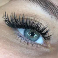 اکستنشن مژه و لیفت مژه و ابرو (تخفیف خرداد ماه)