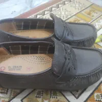 یک جفت کفش تمیز نو