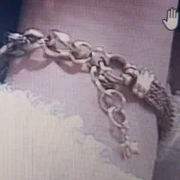 دستبند طلا گمشده