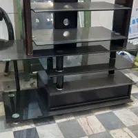 ۲عددمیز تلوزیون یک دستگاه ال سی دی احتیاج به تعمیر|تلویزیون و پروژکتور|قم, شهرک امام حسن|دیوار