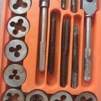 قلاویز و حدیده|ابزارآلات|خاوران, |دیوار