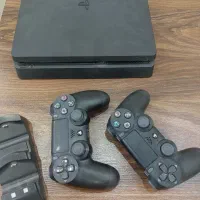 ps4 اسلیم به همراه دو دسته و دی وی دی بازی|کنسول، بازی ویدئویی و آنلاین|اصفهان, بیدآباد|دیوار