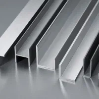 کارگر خط رنگ  ۳ نفر  و استریج کار