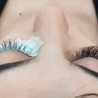 کاشت مژه|خدمات آرایشگری و زیبایی|طرقبه, |دیوار