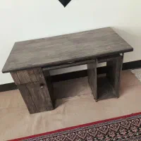 میز کامپیوتر در حد نو