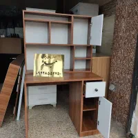 تولیدی میز تحریر سفید و قهوه ای و...