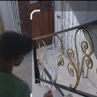 رنگ  و نقاشی درب و نرده . خدمات جوشکاری و بنایی