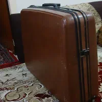 چمدان بزرگ|کیف، کفش، کمربند|اهواز, زیتون کارمندی|دیوار