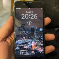 اپل iPhone 8 Plus با حافظهٔ ۶۴ گیگابایت