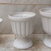 سه و چهار گلدان سرامیکی نو