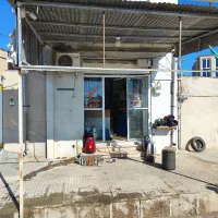 یک باب مغازه به متراژ 22متر وطبقه بالا 26متر