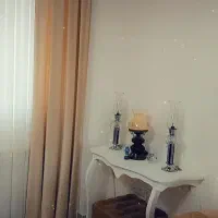 کنار پرده