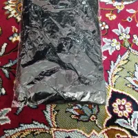 یک عدد شال مشکی حریر و روسری آکبند