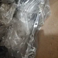 مقداری لوازم یدکی