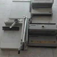 دو دستگاه پانچ فنر زنی و دو دستگاه کاتر بزرگ