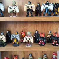 فیگور و استند دسته بازی کنسول