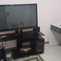 تلویزیون۴۲ LGاصل کره ۱۴م ومیزتلویز۱۸۰۰م دیجیتال۶۰۰|تلویزیون و پروژکتور|لاهیجان, لیل|دیوار