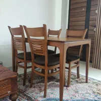 میز نهارخوری کاملا نو