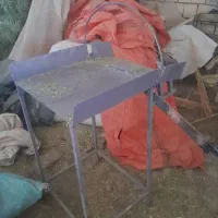 علف بر قیچی یونجه بر