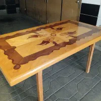 میز چوبی ناهار خوری