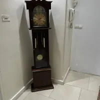 ساعت ایستاده قدیمی