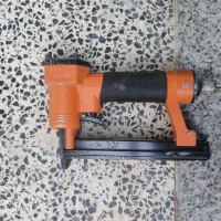 میخ کوب.منگنه کوب|ابزارآلات|مرودشت, فاز اول شهرک فرهنگیان|دیوار