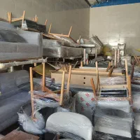 نیروی کار در انبار مبلمان
