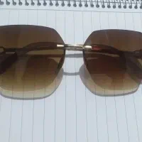 عینک تمیز و کاملا نو