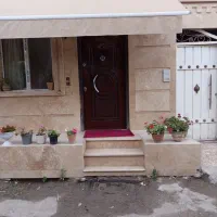 سوییت ۶۵متری نقلی و تمیزیک خوابه ورودی جدا