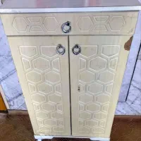 فروش میز ناهار خوری وجا کفشی ومقداری اثاث منزل|میز و صندلی غذاخوری|پرند, فاز ۶|دیوار