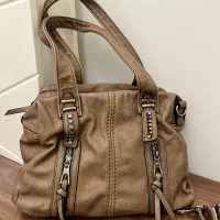 دو عدد کیف کم کارکرده سالم