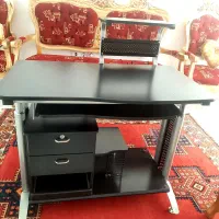 میز تحریر و میز کامپیوتر